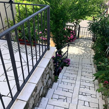 Apartament App Tony Dramalj Zewnętrze zdjęcie